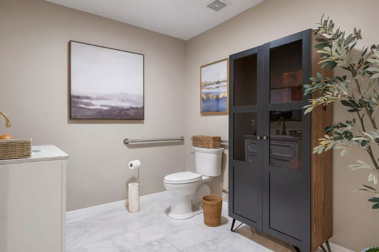 Modern Bathroom Guestroom